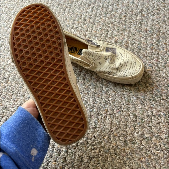 Vans x Vincent Van Gogh Slip-Ons - Picture 4 of 4